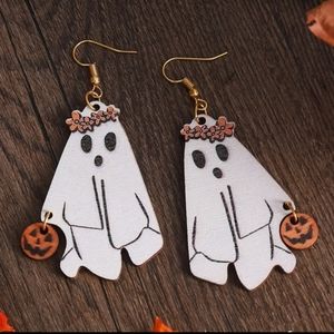 A pair Halloween spooky pumpkin earrings